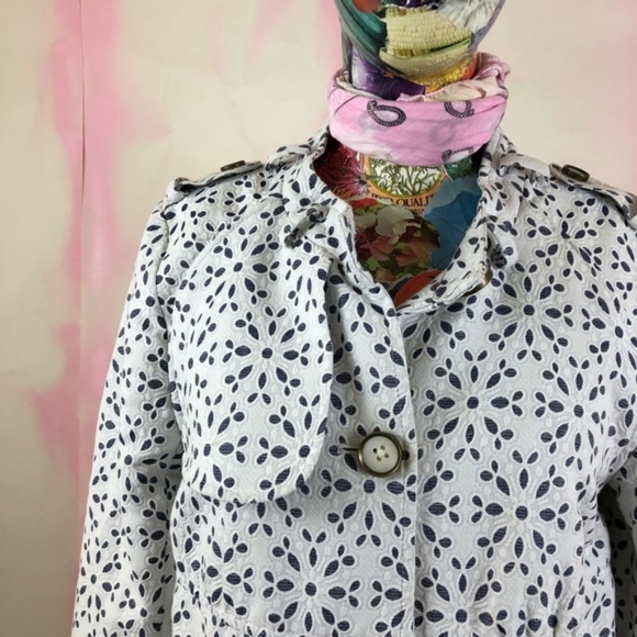 Elevenses Eyelet Trench Jacket Lace Tiered - Picture 3 of 8